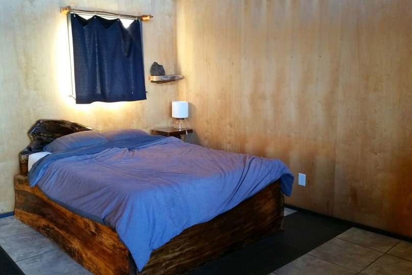 Airbnb in Puna Hawaii, in kalapana. private room. bed. Where to stay on the Big Island. Hawaii travel blog