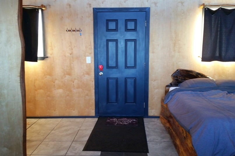 Airbnb in Puna Hawaii, in kalapana. private room. door entry. Where to stay on the Big Island. Hawaii travel blog