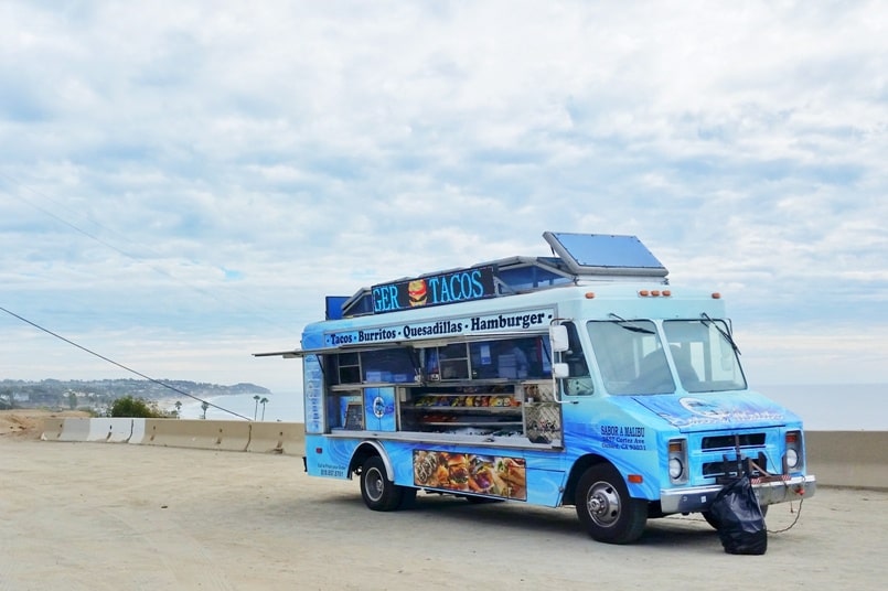 One day trip to Malibu without a car. Best things to do in Malibu in one day itinerary - Malibu food truck on Pacific Coast Highway PCH. from Los Angeles LA Santa Monica. California travel blog