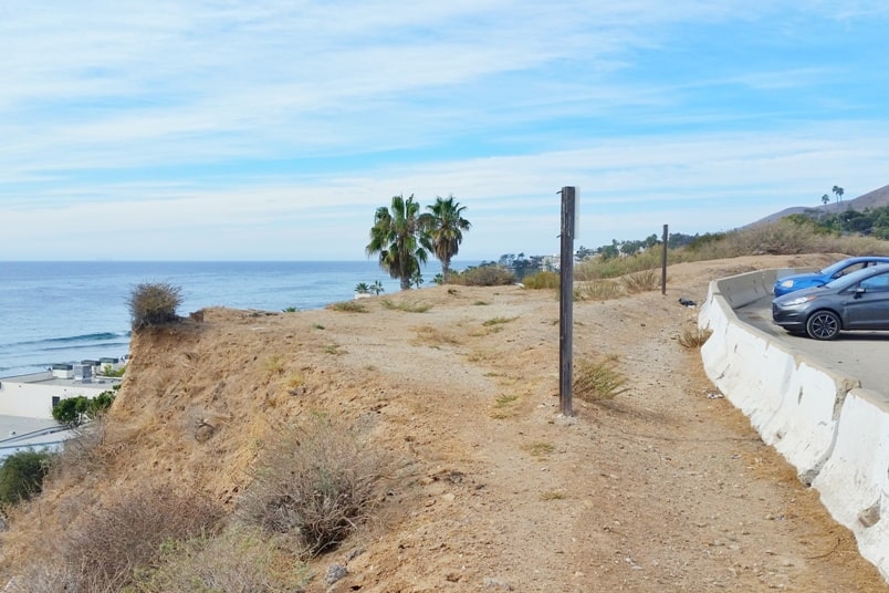 One day trip to Malibu without a car. Best things to do in Malibu in one day itinerary - Malibu sign, 21 miles of scenic beauty Pacific Coast Highway PCH. from Los Angeles LA Santa Monica. California travel blog