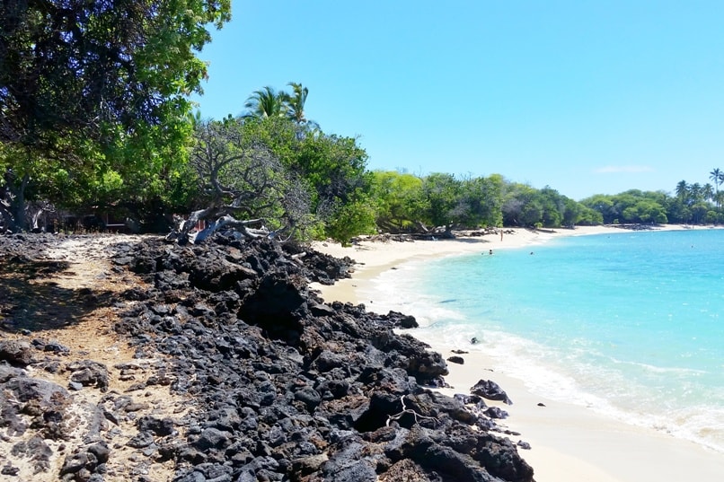 Mahaiula Beach. Mahai'ula Bay. Kekaha Kai State Park. White sand beach, Best beaches in Kona. Big Island Hawaii travel blog