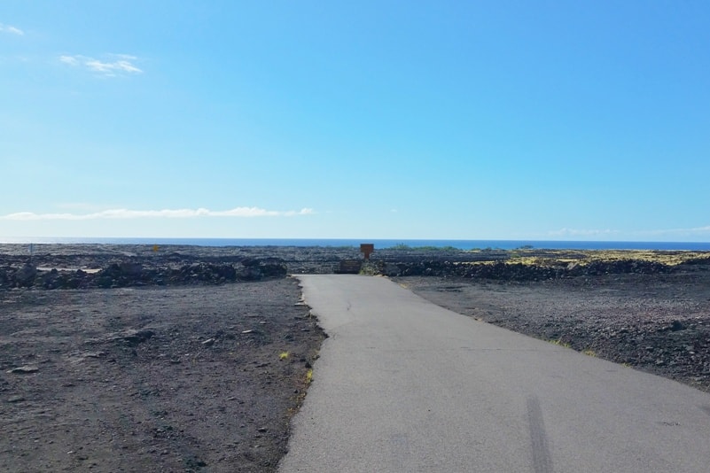 Road to Mahaiula Beach parking lot. Kekaha Kai State Park. Big Island Hawaii travel blog