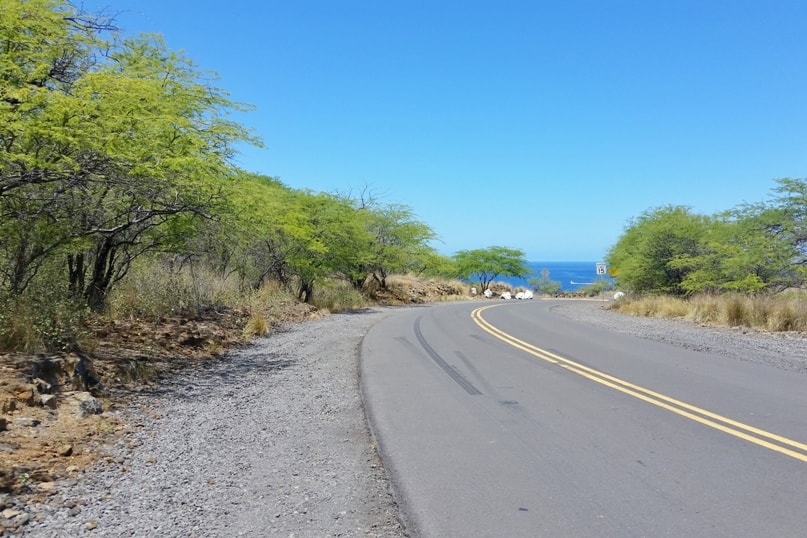 Puu Kuili hike - how to get there. walk to start of trailhead. Big Island Hawaii travel blog