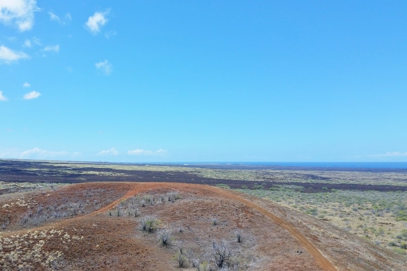 Puu Kuili hike trail in Kekaha Kai State Park. Best hikes in Kona. Big Island Hawaii travel blog