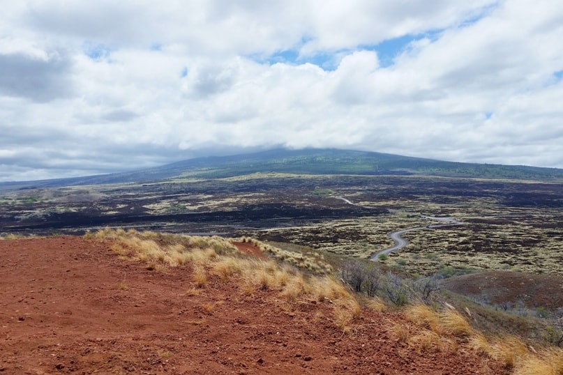 Puu Kuili hike trail in Kekaha Kai State Park. Best hikes in Kona. Big Island Hawaii travel blog