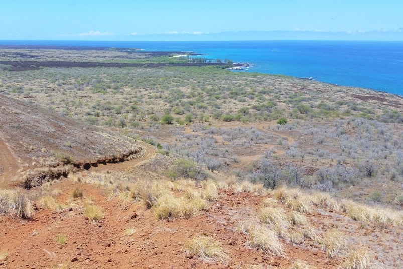 Puu Kuili hike trail in Kekaha Kai State Park. Best hikes in Kona. Big Island Hawaii travel blog