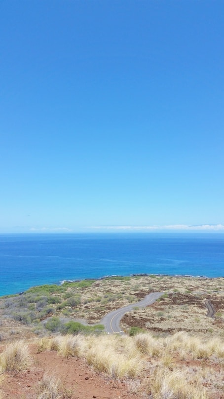 Puu Kuili hike trail in Kekaha Kai State Park. Best hikes in Kona. Big Island Hawaii travel blog
