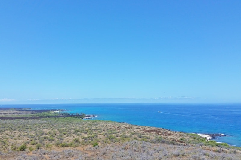 Puu Kuili hike trail in Kekaha Kai State Park. Best hikes in Kona. Big Island Hawaii travel blog