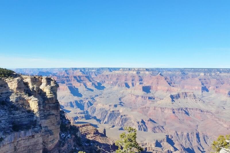 Arizona Utah road trip itinerary with Southwest US national parks. Best things to do in winter in Grand Canyon National Park: Rim Trail viewpoints. United States travel blog