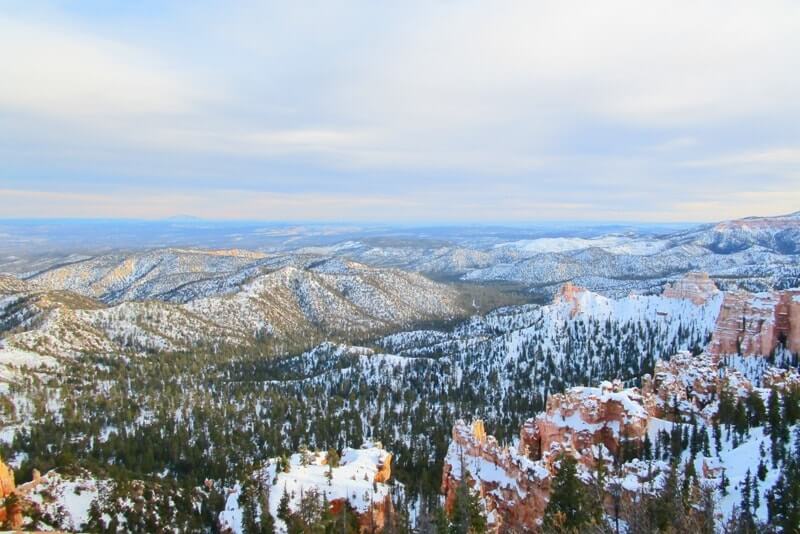 Fairview Point in winter. Best viewpoints in Bryce Canyon National Park drive. Utah travel blog