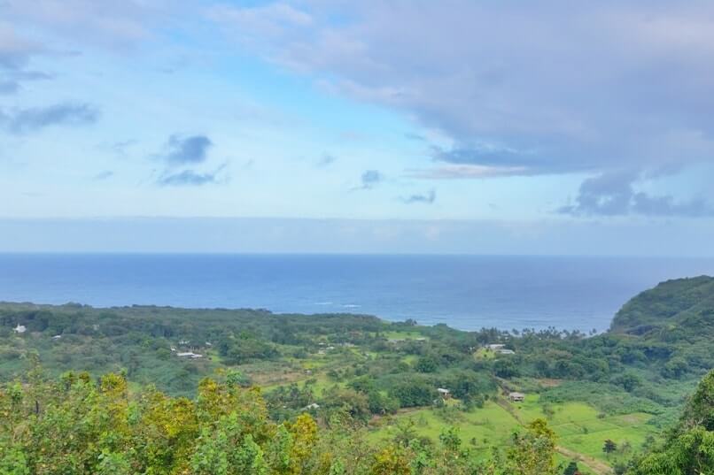 Wailua Valley state wayside scenic overlook on the Road to Hana stops. Maui Hawaii travel blog