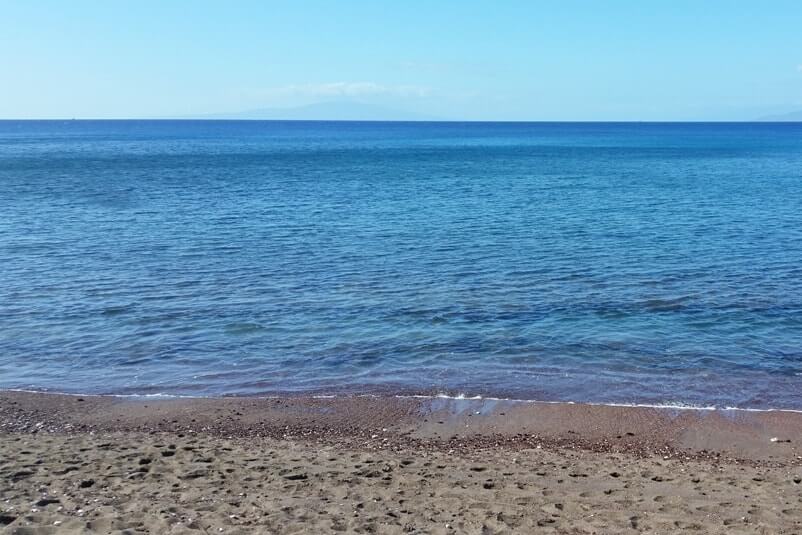 Oneuli Beach. Best beaches in Maui. Makena State Park. Hawaii travel blog