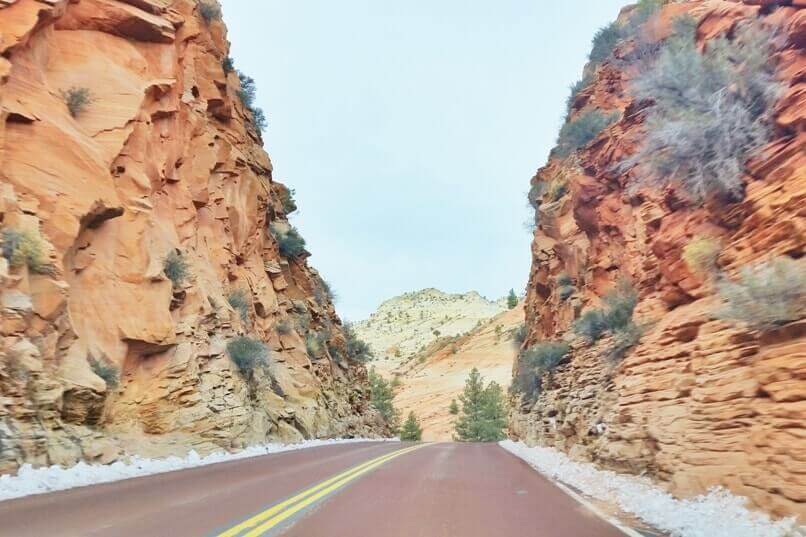 Utah national parks in winter: snow in Zion national park in November, December, January, February, March. Arizona Utah road trip national park travel blog