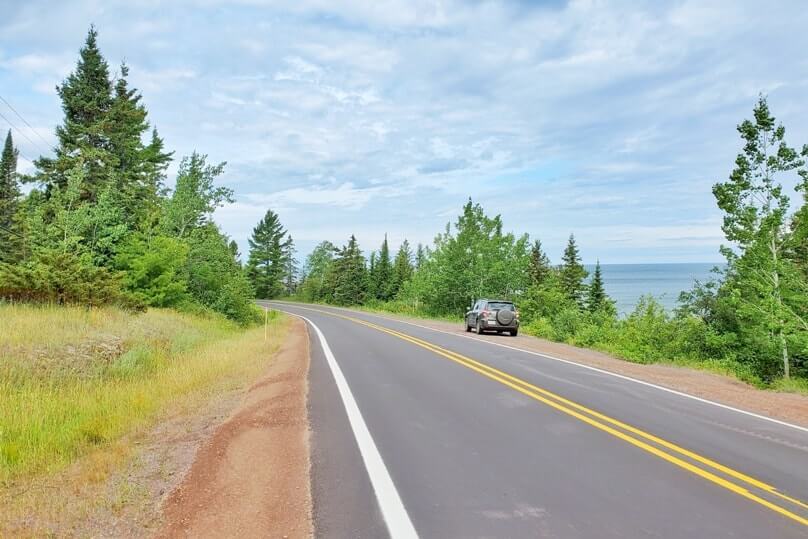 M-26. Getting to Devils Washtub roadside stop on drive from Copper Harbor to Eagle Harbor. Scenic drive, UP. Michigan travel blog