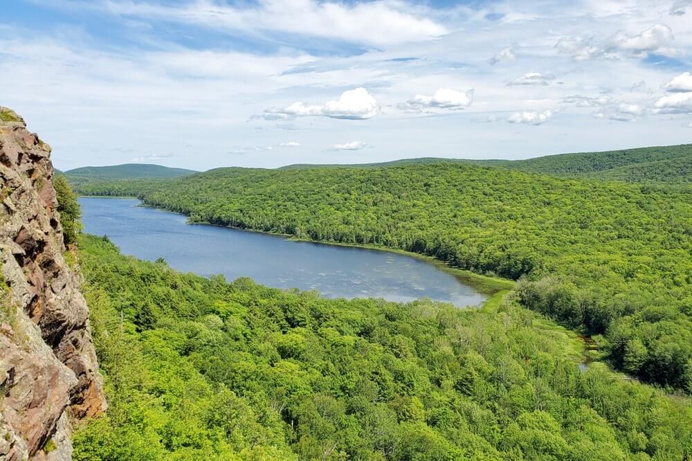 Lake of the Clouds overlook, Porcupine Mountains. UP Michigan travel blog