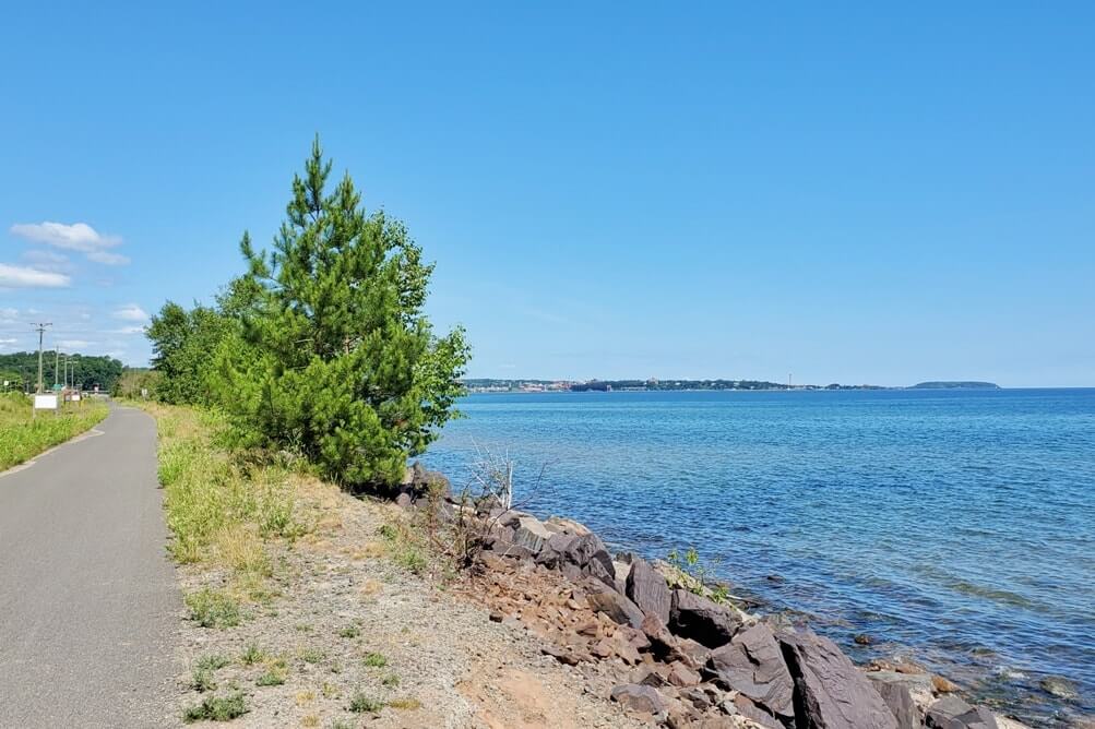 Munising to Marquette drive, things to do: iron ore heritage trail. Lake Superior circle tour, UP road trip. Michigan travel blog