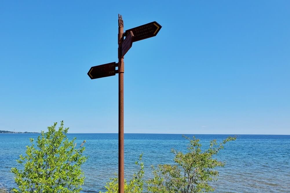Munising to Marquette drive, things to do: iron ore heritage trail. Lake Superior circle tour, UP road trip. Michigan travel blog