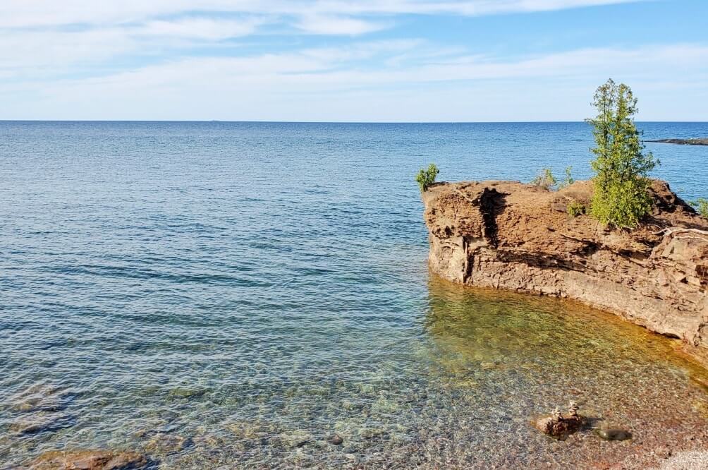 Munising to Marquette drive, things to do: Presque Isle Park. Lake Superior circle tour, UP road trip. Michigan travel blog