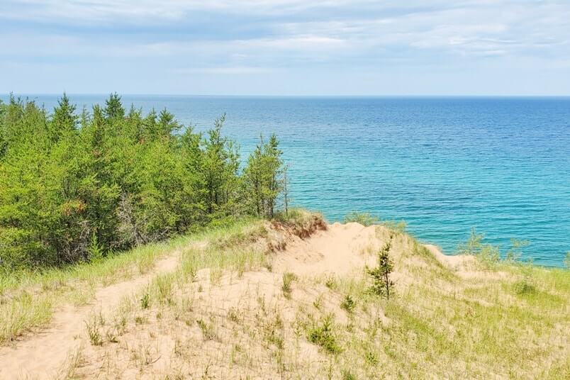 Sable Falls Trail to Grand Sable sand dunes trail. UP Michigan travel blog