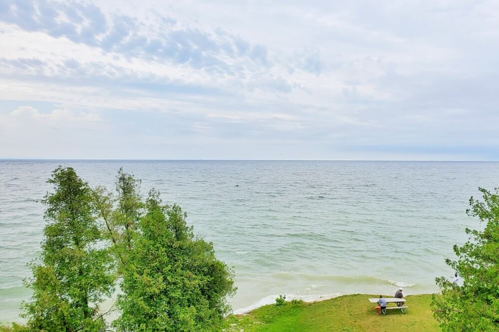 Best places to visit in the UP upper peninsula Michigan: peninsula point lighthouse. stonington peninsula. Michigan travel blog