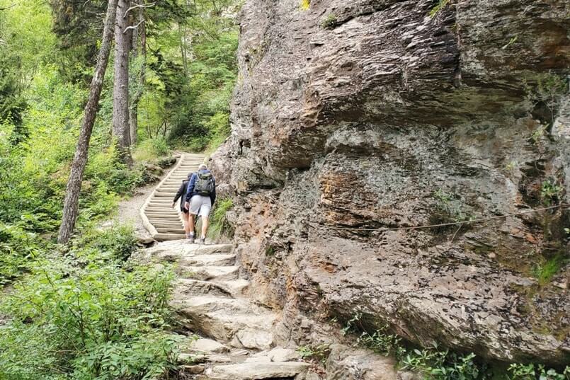 Hike to Alum Cave Bluffs on Alum Cave Trail: stairs difficulty. Best hikes in Smoky Mountains. TN. Smokies travel blog