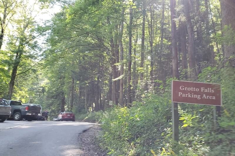 Driving to Grotto Falls Trail parking on Roaring Fork Motor Nature Trail. Getting there. smokies travel blog