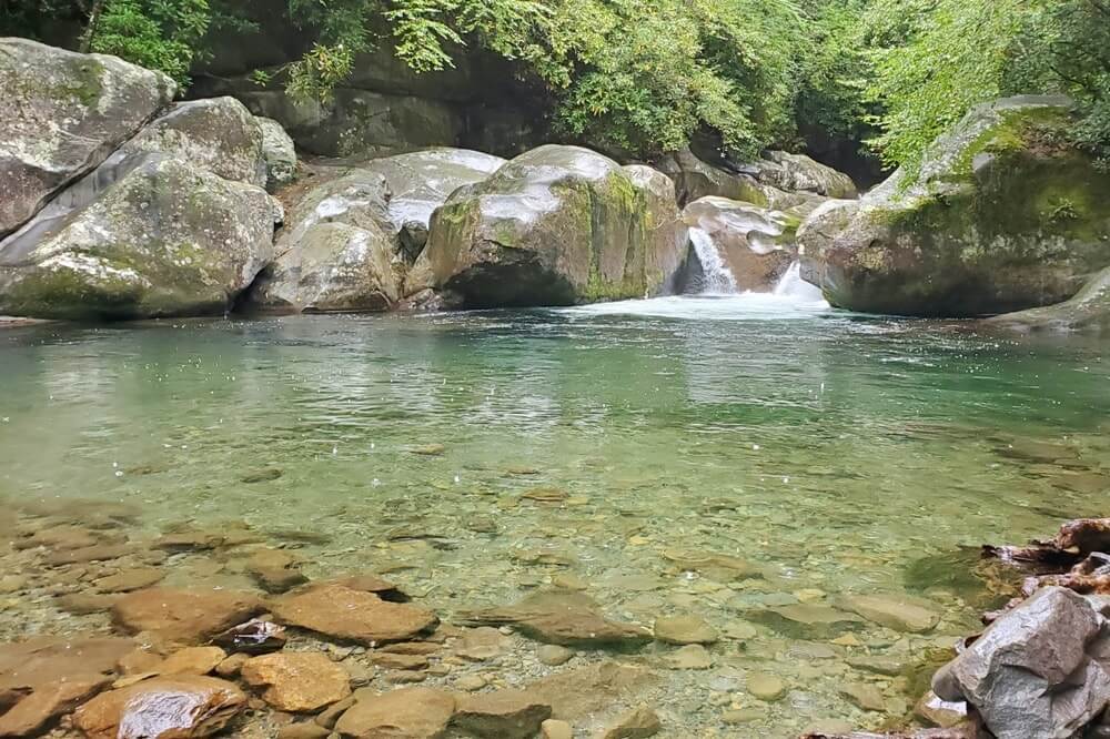 Waterfalls in Great Smoky Mountains National Park: Midnight Hole Falls Trail. Best waterfall hikes in the Smoky Mountains in North Carolina NC. Smokies travel blog