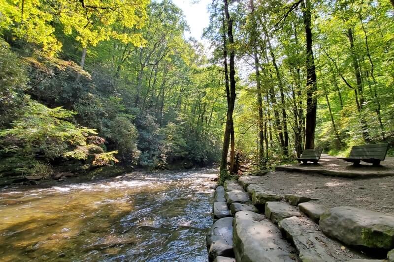 Waterfalls in Great Smoky Mountains National Park: Tom Branch Falls Trail. Best waterfall hikes in the Smoky Mountains in North Carolina NC. Smokies travel blog