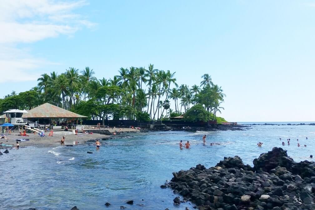 Best Big Island snorkeling spots: kahaluu beach snorkeling. best snorkeling beaches on the Big Island. Hawaii travel blog