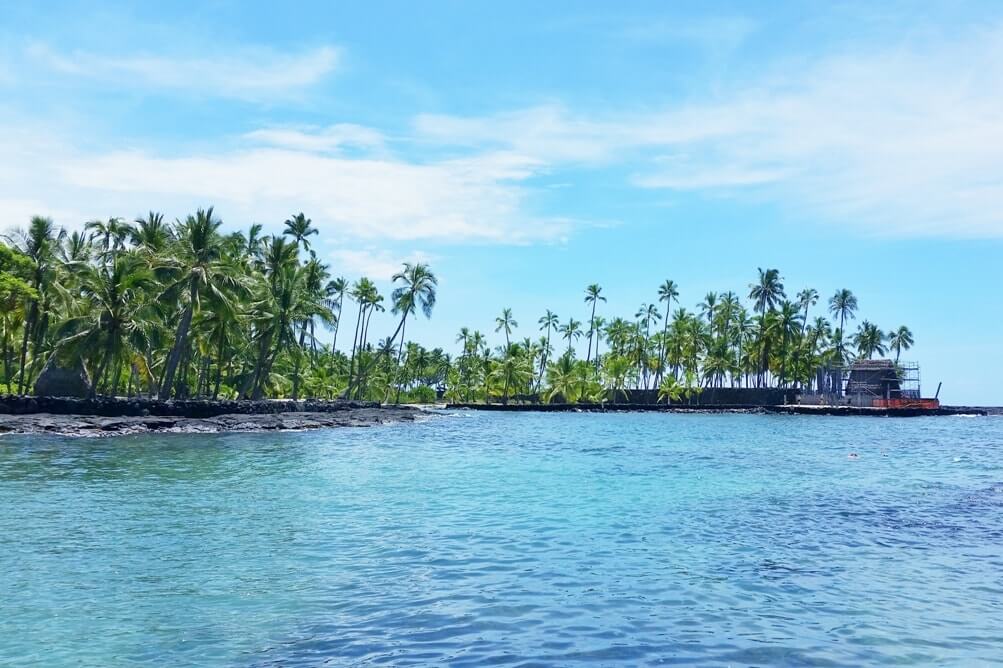 Big Island snorkeling spots near puuhonaunau national historical park. Hawaii travel blog