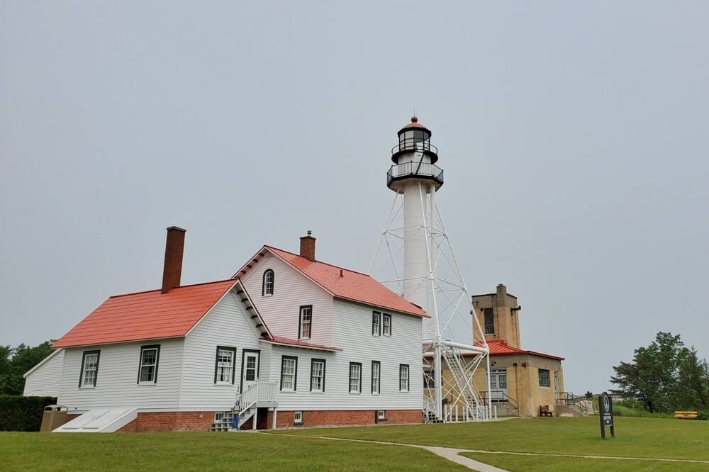 Things to do in Eastern UP: whitefish point lighthouse lake superior. UP Michigan travel blog