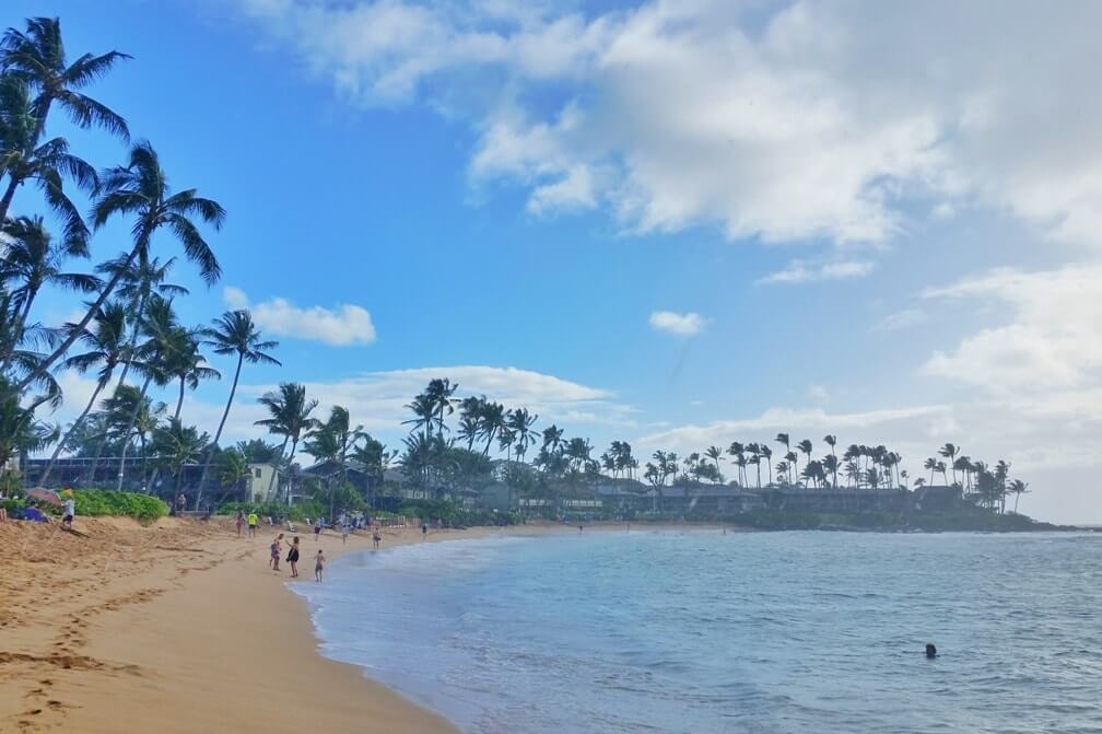 Things to do in West Maui: napili bay beach. hawaii travel blog