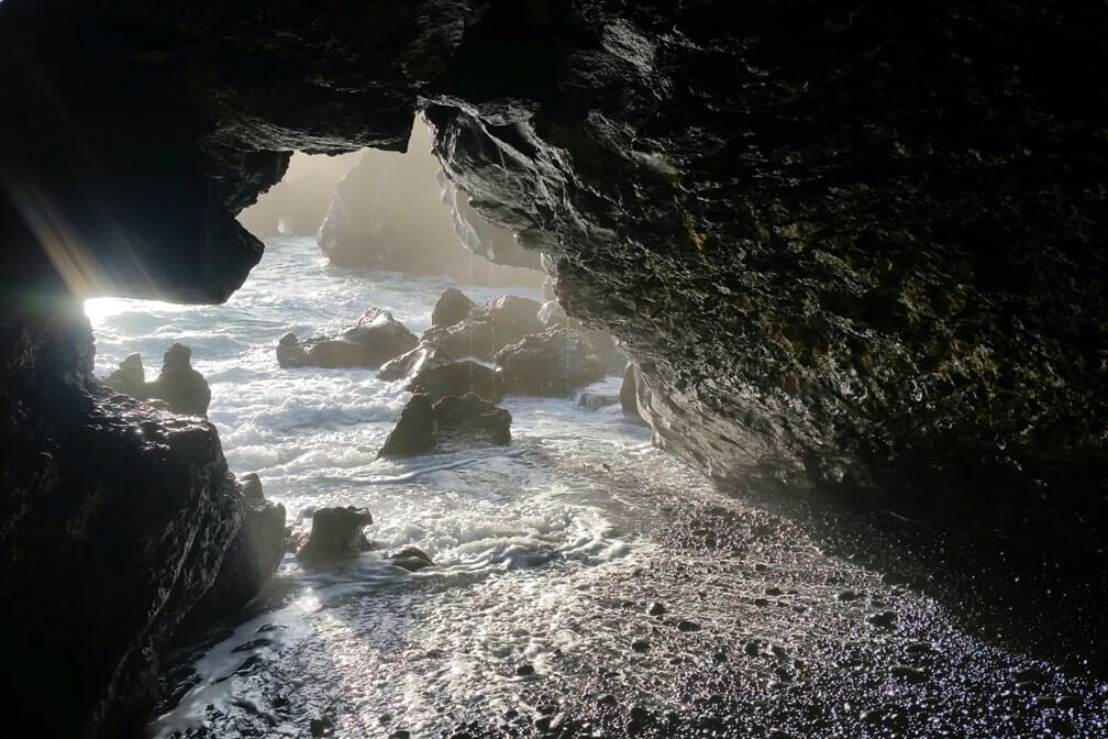 Best things to do in Waianapanapa State Park: See the best Maui black sand beach lava tube, Honokalani Beach, Pailoa Bay. Best Maui state park. Best road to hana stops. Maui hawaii travel blog