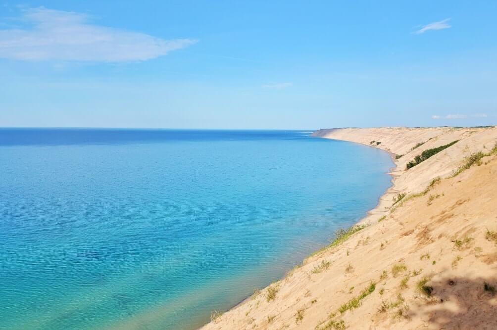 Things to do in Pictured Rocks National Lakeshore park: log slide overlook dunes. where to see sand dunes in Pictured Rocks, in Upper peninsula. UP Michigan travel blog