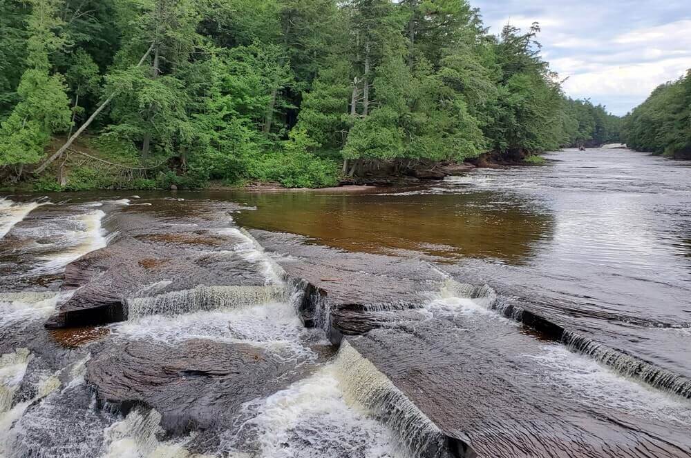 Presque Isle river trail: best waterfalls in porcupine mountains wilderness state park along presque isle river. western up waterfalls. upper peninsula, michigan travel blog