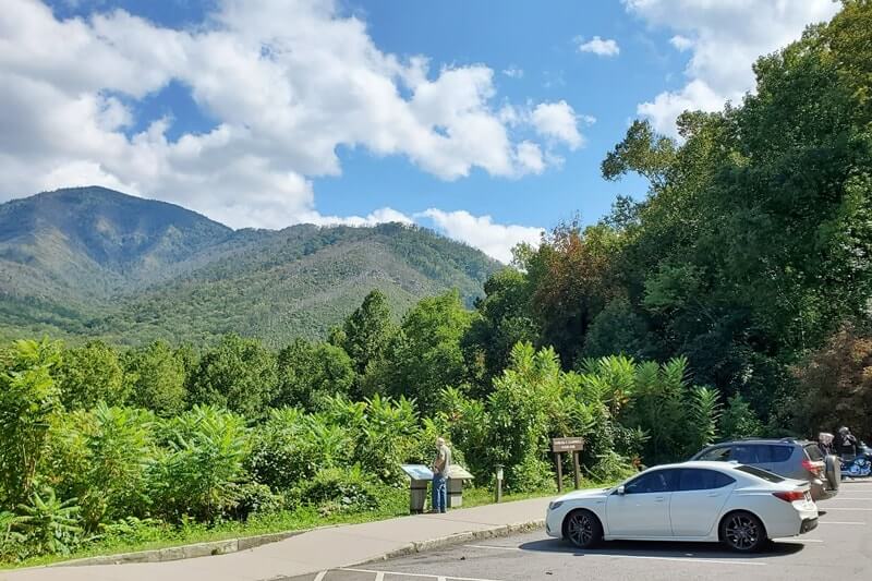 Carlos Campbell overlook parking on newfound gap road drive. smoky mountains travel blog