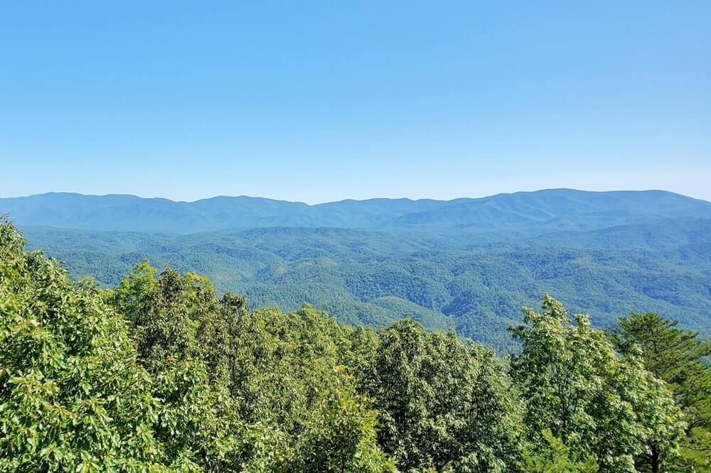 Foothills Parkway west overlooks and parking spots: Look Rock tower hike. Smoky Mountains travel blog