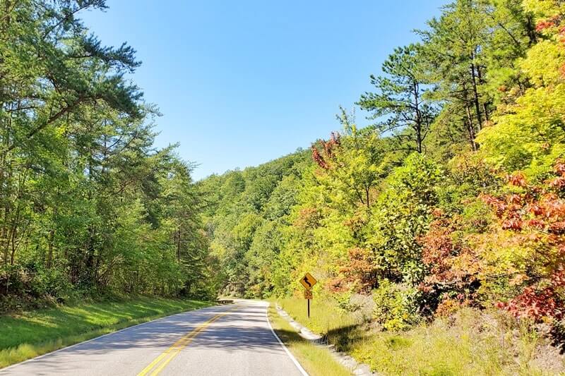 Foothills Parkway west drive near townsend tn and great smoky mountains national park. smokies travel blog