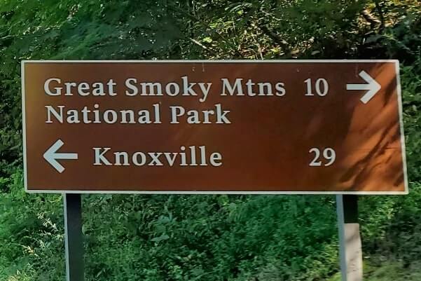 Foothills Parkway to great smoky mountains national park. Knoxville to foothills parkway. smokies travel blog