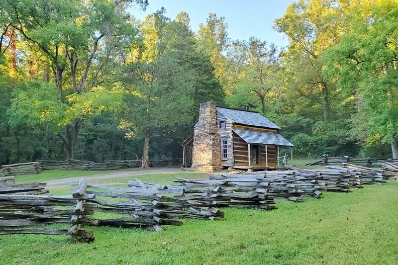 Hiking trail to John Oliver Cabin. Cades Cove hiking trail. smoky mountains travel blog