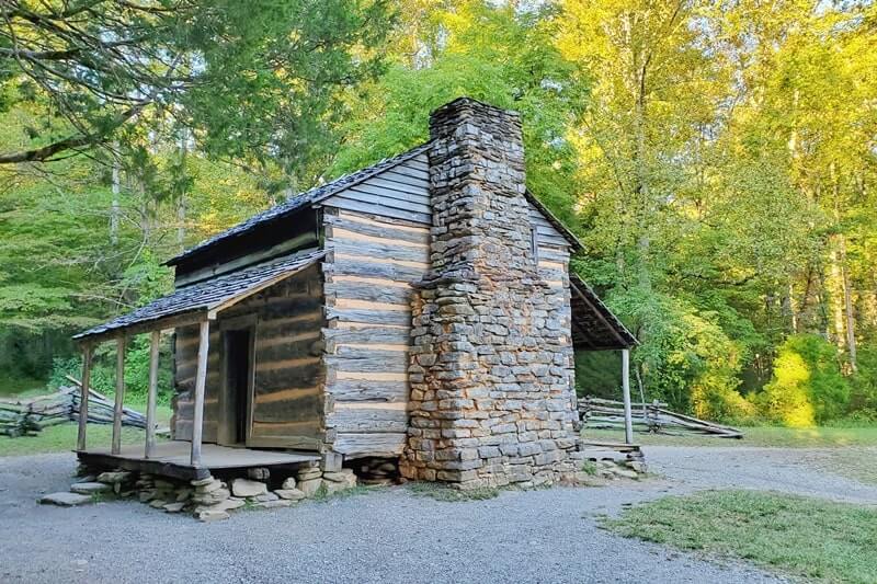 John Oliver Cabin. Historic log cabin in cades cove, smoky mountains. smoky mountains travel blog