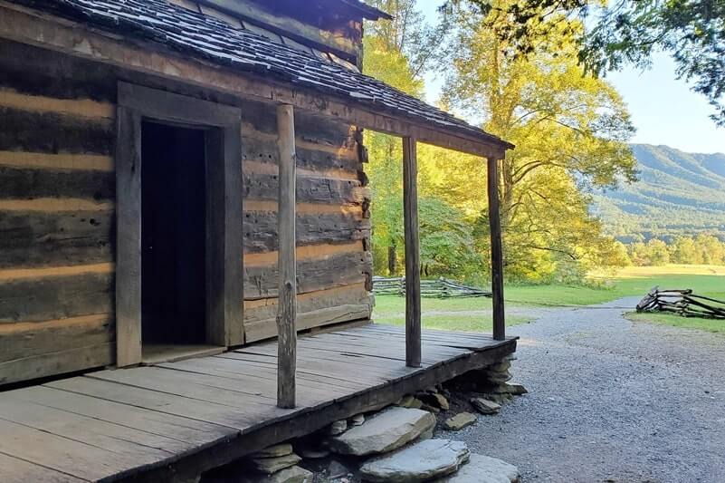 John Oliver cabin. log cabin in cades cove. historic log cabin in great smoky mountains national park. world heritage site. smoky mountains travel blog