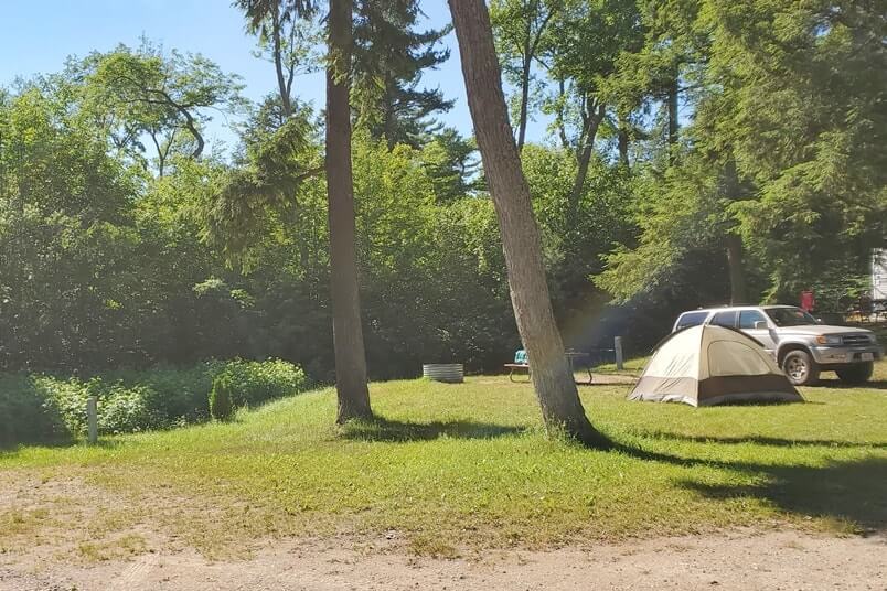 Lower Falls campground. hemlock campground. tahquamenon falls state park, tent camping. upper peninsula. up michigan travel blog