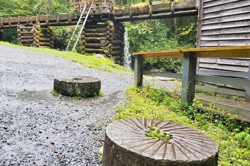 Mingus Mill: Historic mill in great smoky mountains national park. nc smoky mountains national blog