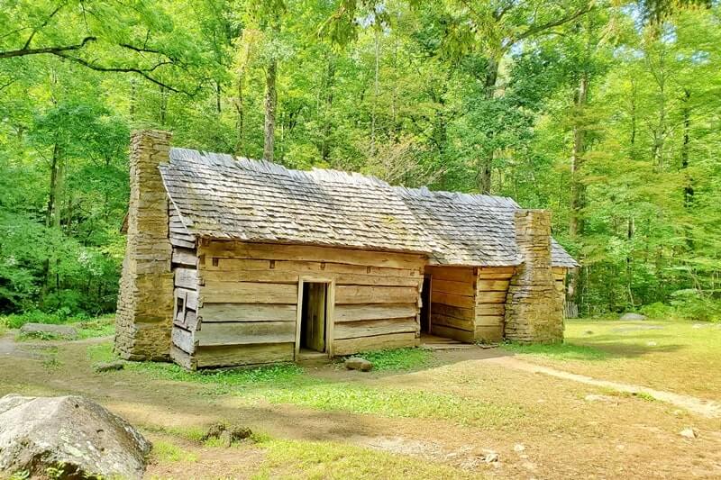 Things to do in Great Smoky Mountains National Park. historic cabin in tennessee. ephraim bales cabin. roaring fork motor nature trail. tn smokies travel blog