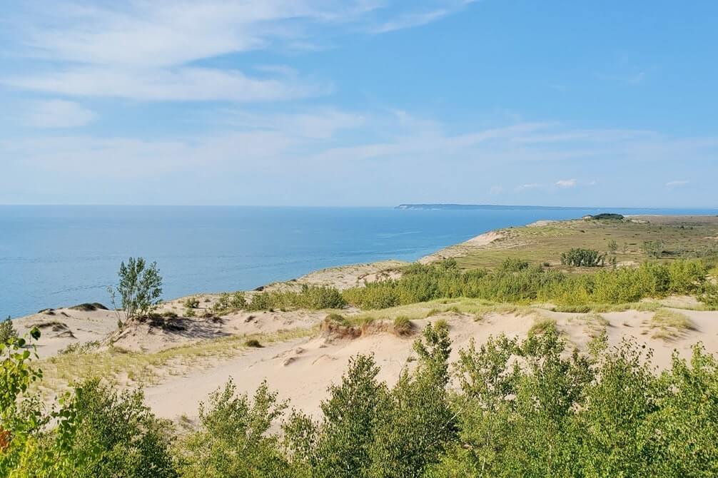 Best stops on Pierce Stocking Scenic Drive: sleeping bear dune overlook. stop #10. michigan travel blog