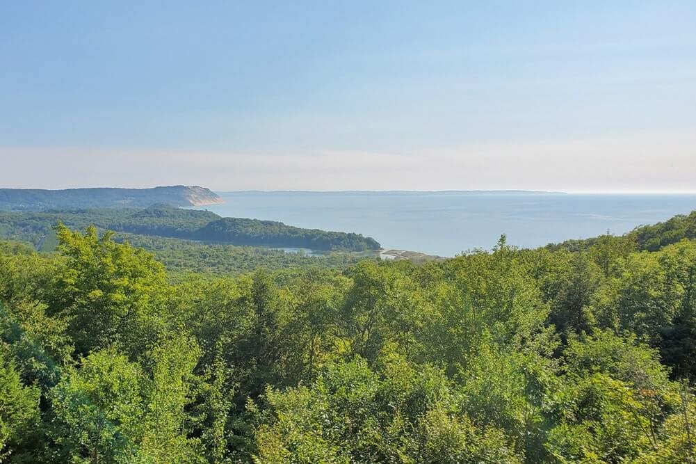 Best stops on Pierce Stocking Scenic Drive: north bar lake overlook. stop #11. michigan travel blog
