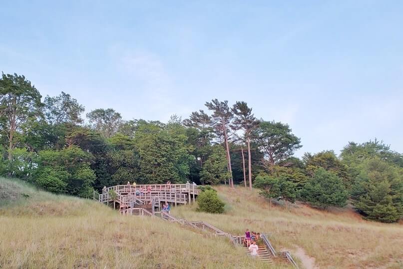 Stairs to beach. Lake Michigan overlook. Lake Michigan beach access. Muskegon State Park camping, Lake Michigan campground. michigan travel blog