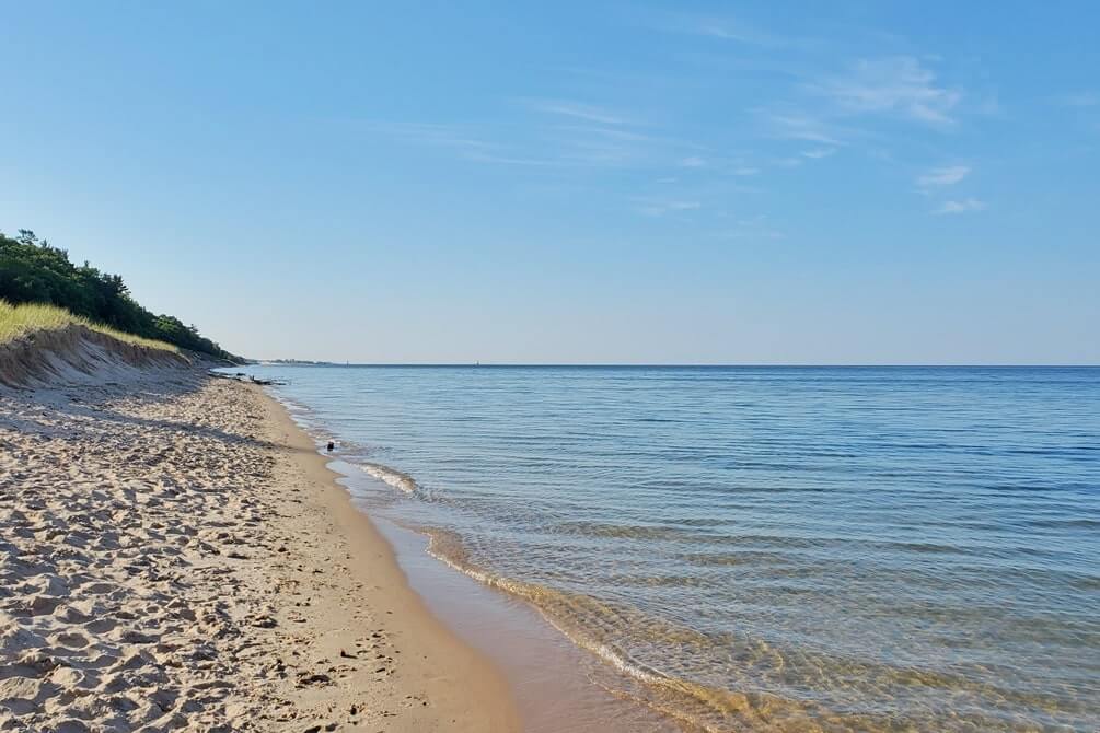 Camping near Lake Michigan beach. Muskegon State Park camping, Lake Michigan campground. sand dunes. michigan travel blog