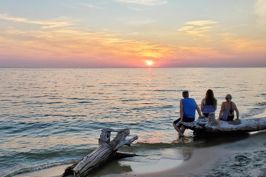 Camping near Lake Michigan beach sunset. Muskegon State Park camping, Lake Michigan campground. sand dunes. michigan travel blog